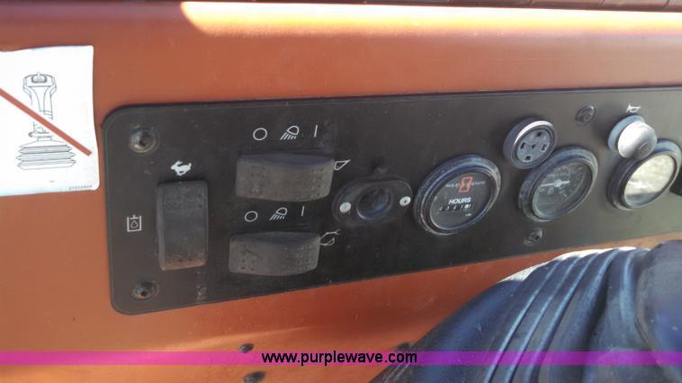 image for item L3003 2007 Ditch Witch XT1600 tool carrier