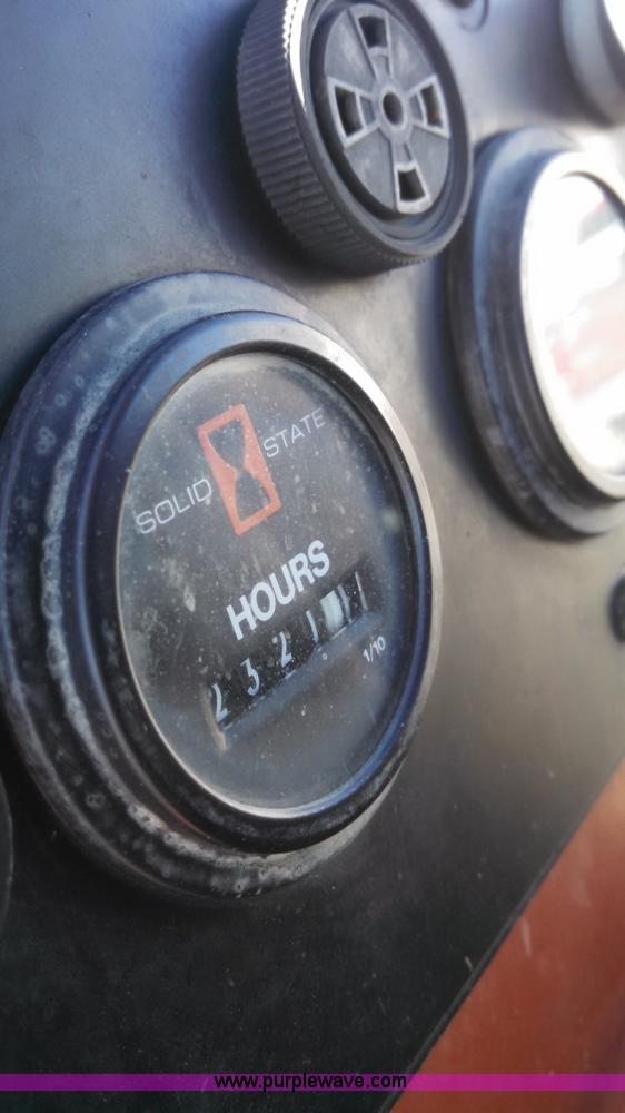 image for item L3003 2007 Ditch Witch XT1600 tool carrier