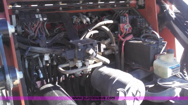 image for item L3003 2007 Ditch Witch XT1600 tool carrier