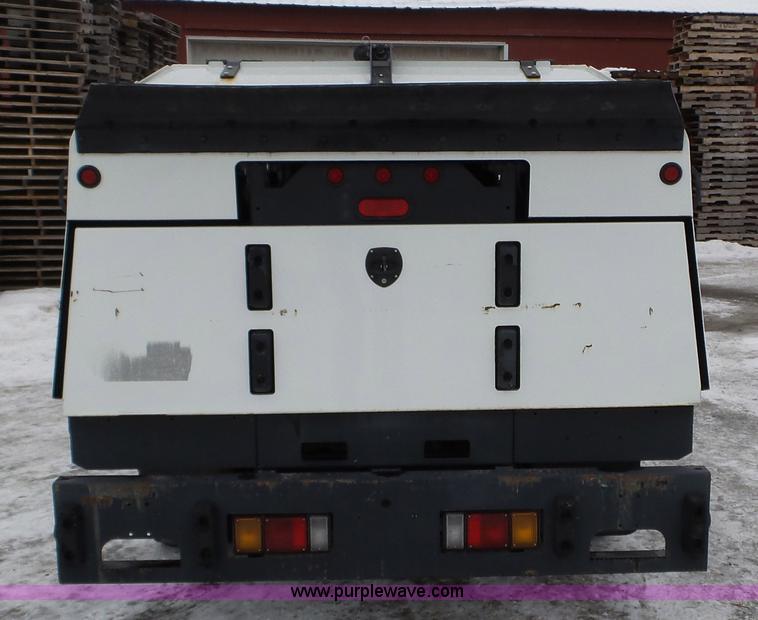 image for item L3923 2006 GMC W3500 sweeper truck