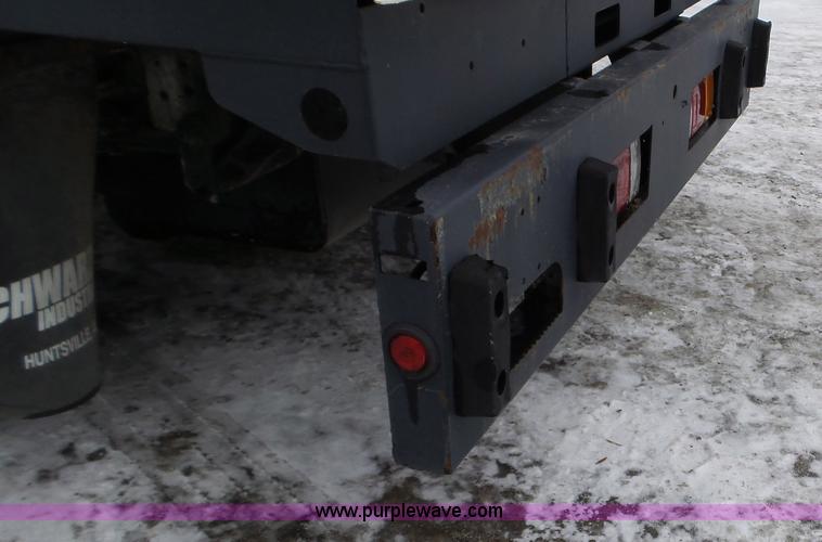 image for item L3923 2006 GMC W3500 sweeper truck