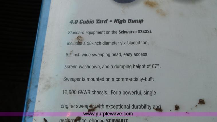 image for item L3923 2006 GMC W3500 sweeper truck