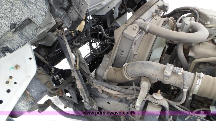 image for item L3923 2006 GMC W3500 sweeper truck