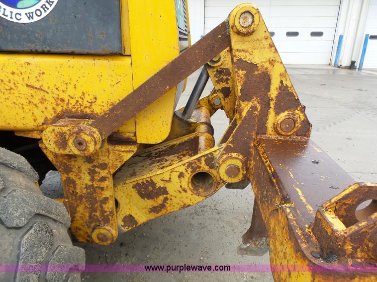 image for item L4248 1982 John Deere 670A motor grader