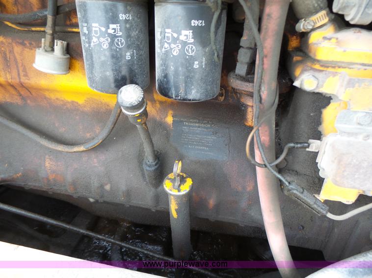 image for item L4248 1982 John Deere 670A motor grader