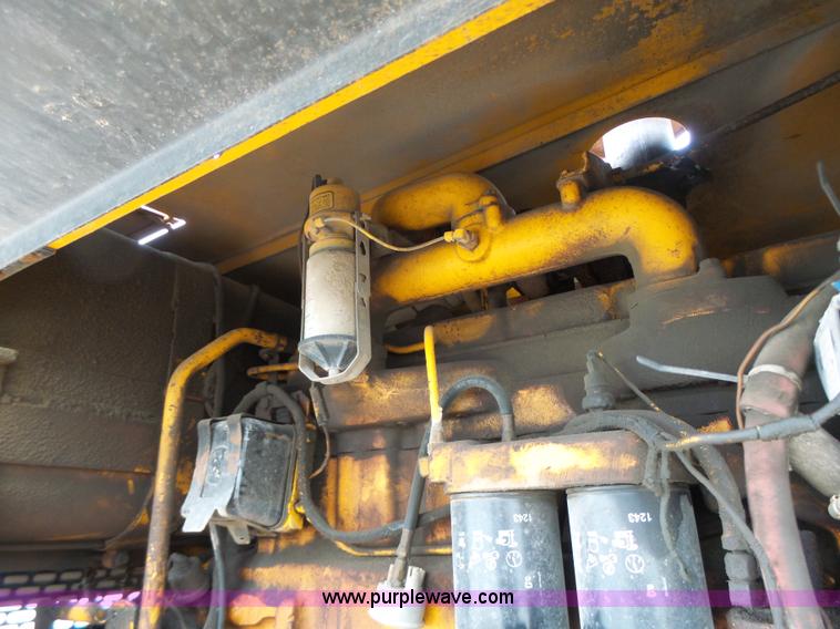 image for item L4248 1982 John Deere 670A motor grader