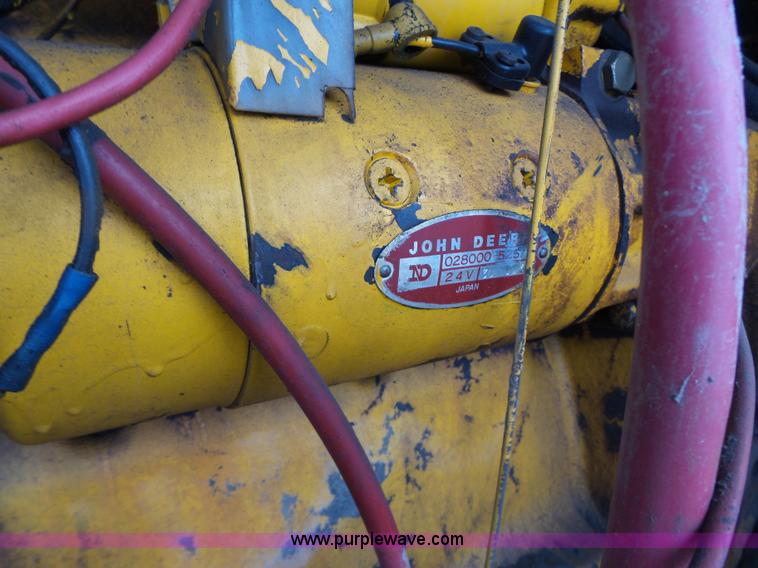 image for item L4248 1982 John Deere 670A motor grader