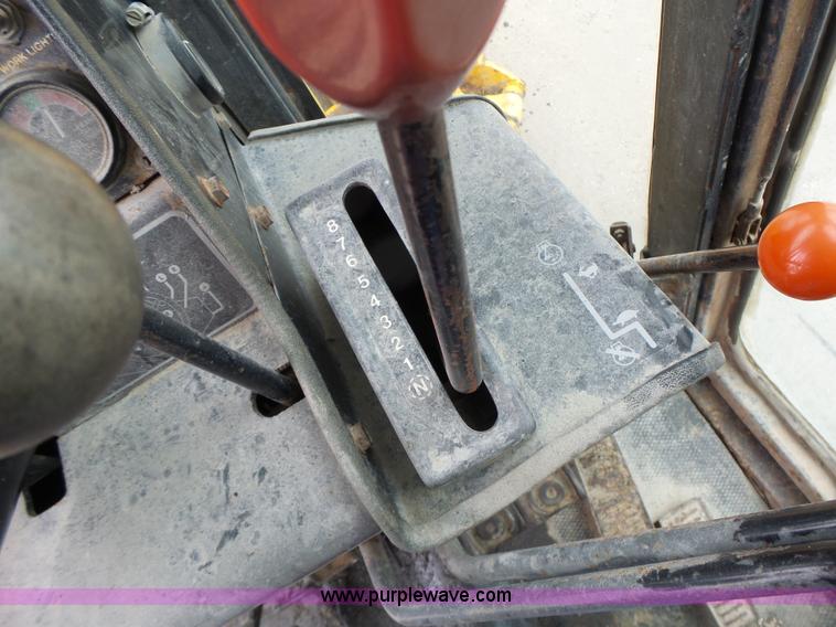 image for item L4248 1982 John Deere 670A motor grader