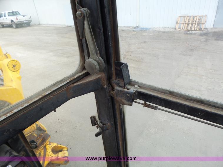 image for item L4248 1982 John Deere 670A motor grader