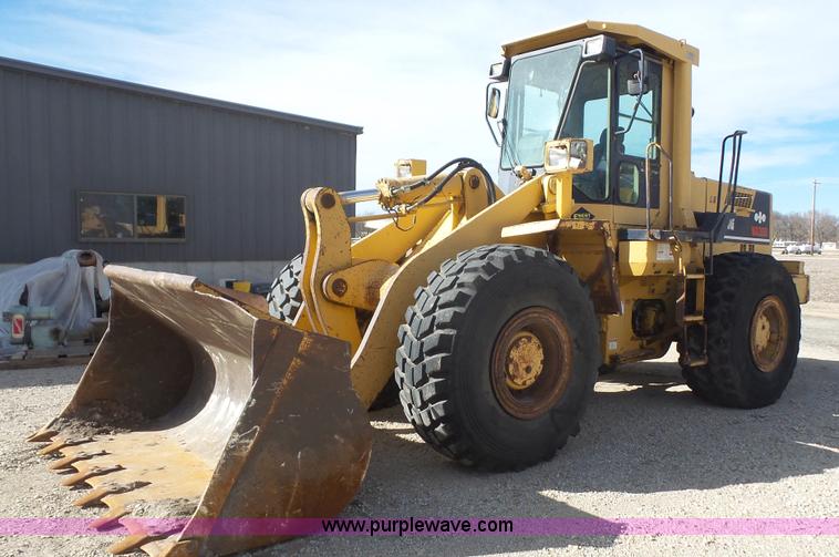 image for item L4756 1992 Komatsu WA380 wheel loader