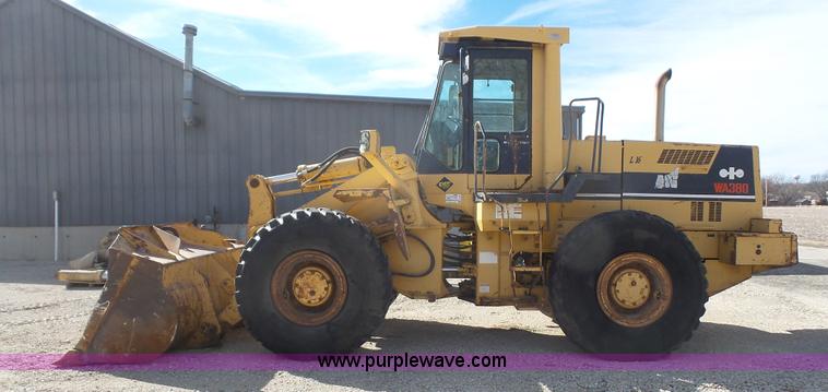 image for item L4756 1992 Komatsu WA380 wheel loader