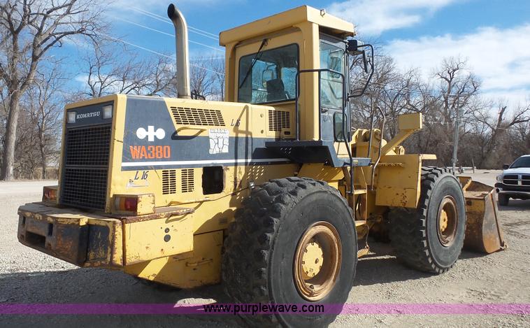 image for item L4756 1992 Komatsu WA380 wheel loader