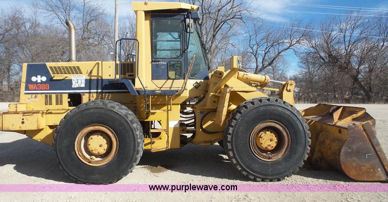 image for item L4756 1992 Komatsu WA380 wheel loader