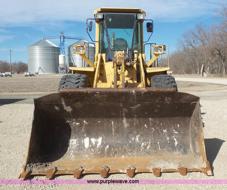 image for item L4756 1992 Komatsu WA380 wheel loader