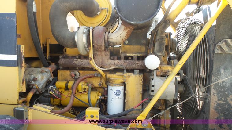 image for item L4756 1992 Komatsu WA380 wheel loader