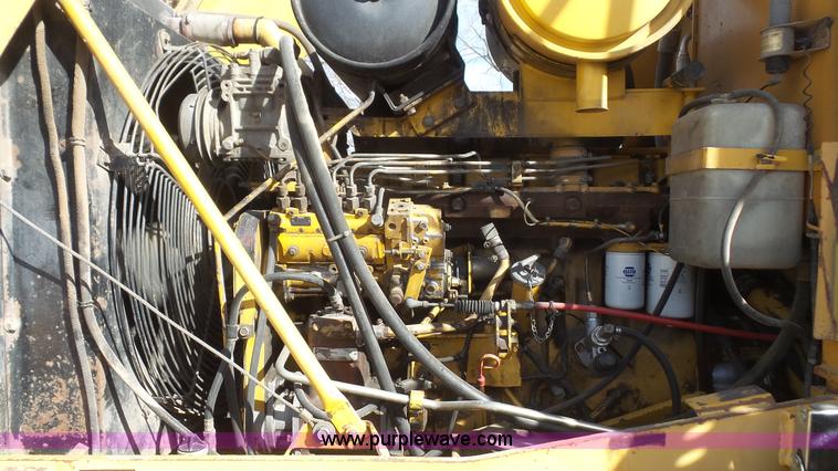 image for item L4756 1992 Komatsu WA380 wheel loader