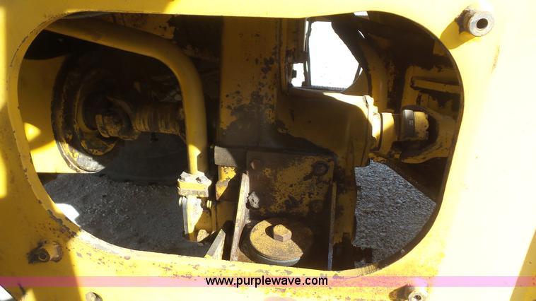 image for item L4756 1992 Komatsu WA380 wheel loader