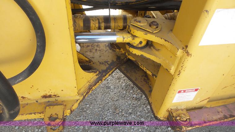 image for item L4756 1992 Komatsu WA380 wheel loader