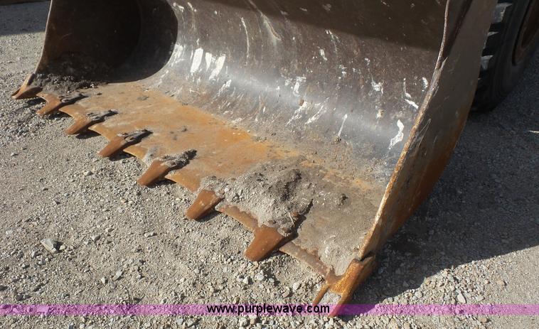 image for item L4756 1992 Komatsu WA380 wheel loader