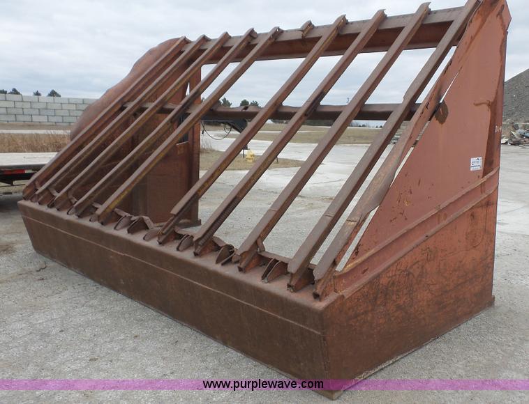 image for item L4775 Grizzly screen