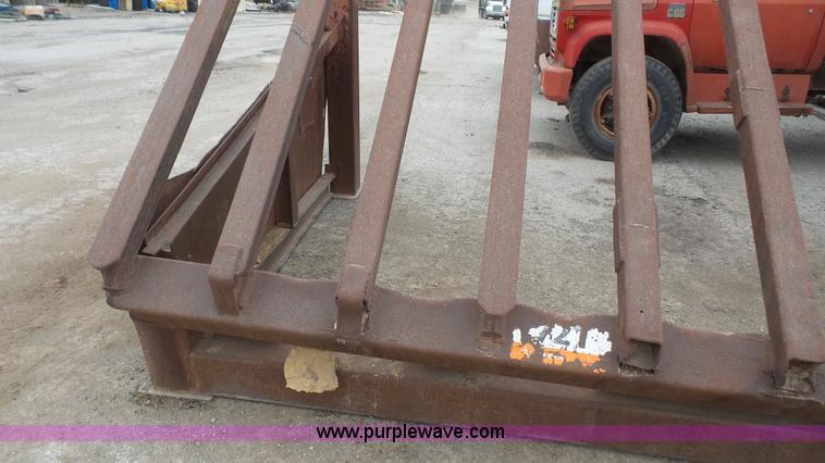 image for item L4776 Grizzly screen