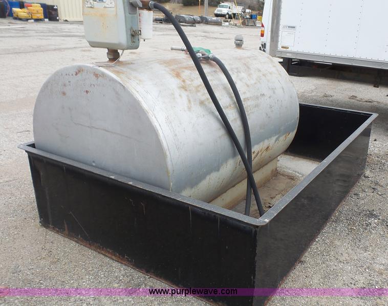 image for item L4780 500 gallon fuel tank