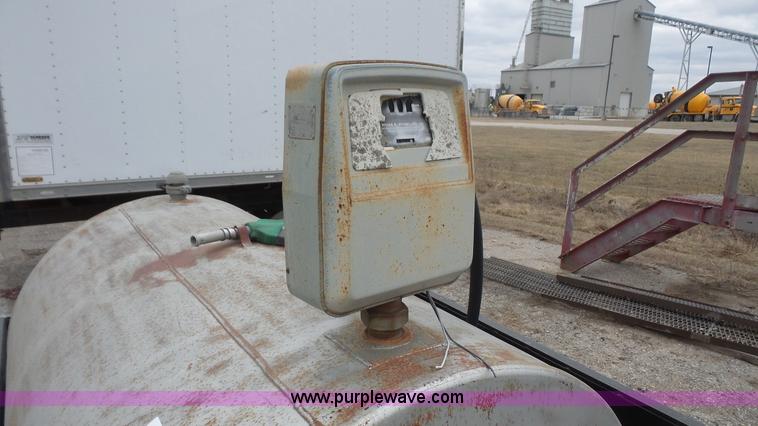 image for item L4780 500 gallon fuel tank