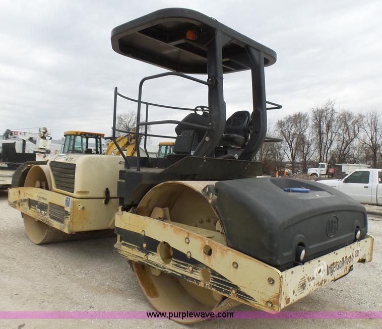 image for item L5430 2005 Ingersoll Rand DD-118HF double drum vibratory compactor