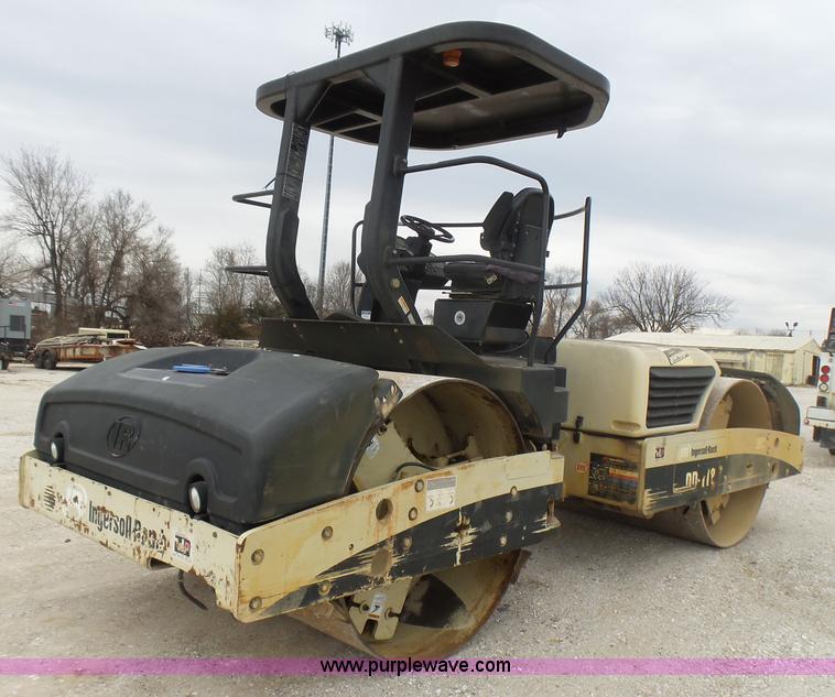 image for item L5430 2005 Ingersoll Rand DD-118HF double drum vibratory compactor