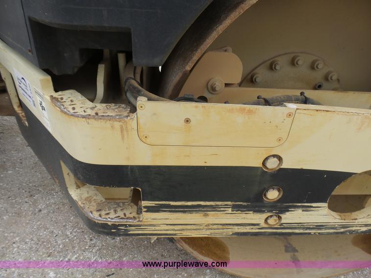 image for item L5430 2005 Ingersoll Rand DD-118HF double drum vibratory compactor