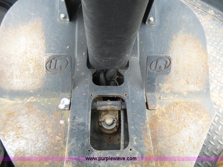 image for item L5430 2005 Ingersoll Rand DD-118HF double drum vibratory compactor