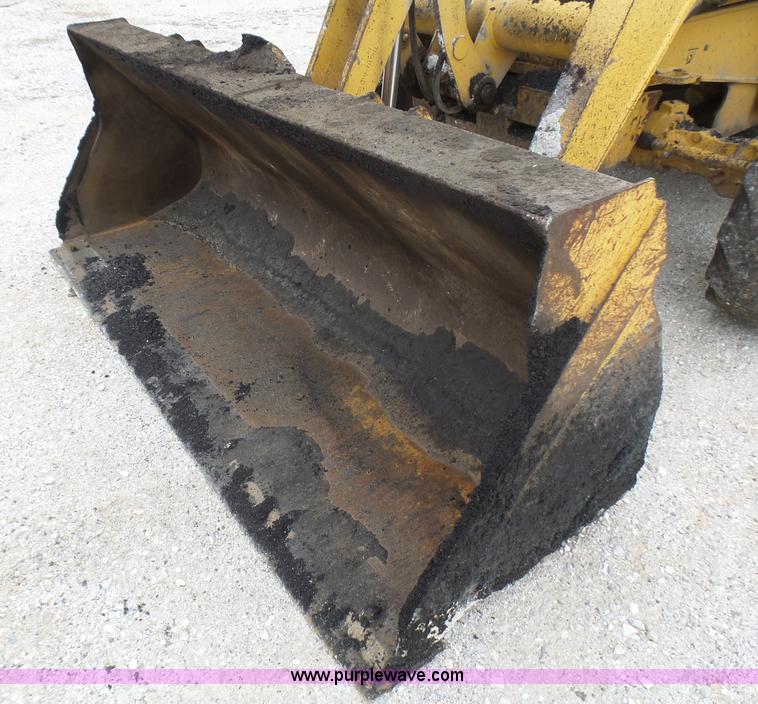 image for item L5432 2002 John Deere 410G backhoe