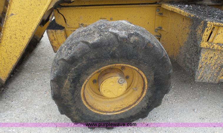 image for item L5432 2002 John Deere 410G backhoe