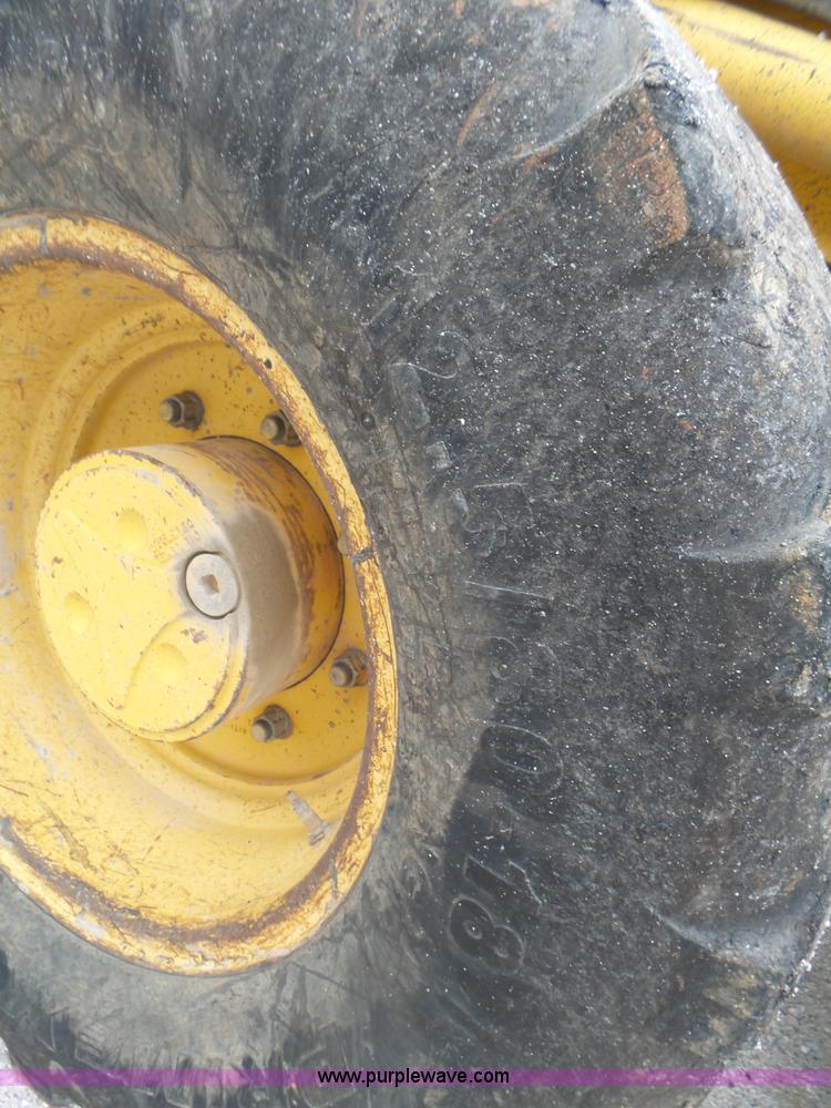 image for item L5432 2002 John Deere 410G backhoe