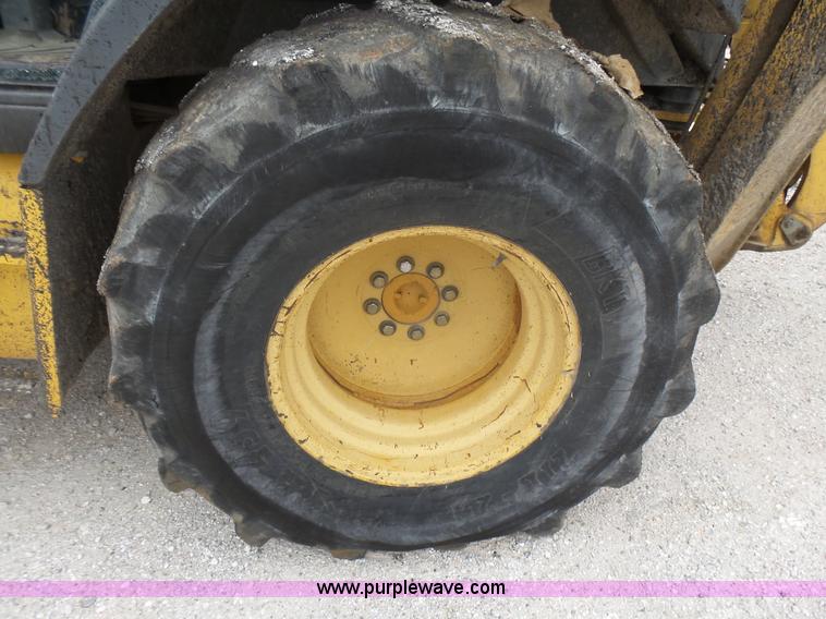 image for item L5432 2002 John Deere 410G backhoe