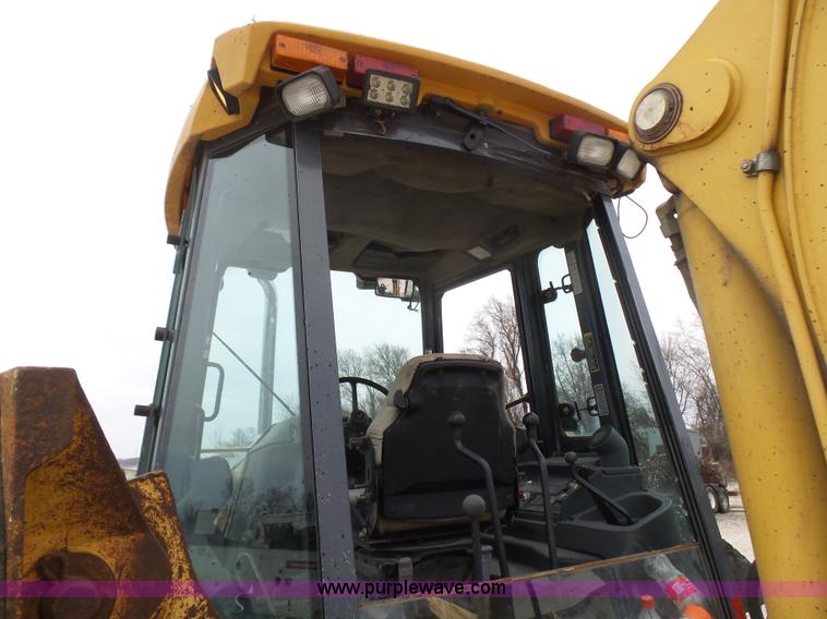 image for item L5432 2002 John Deere 410G backhoe