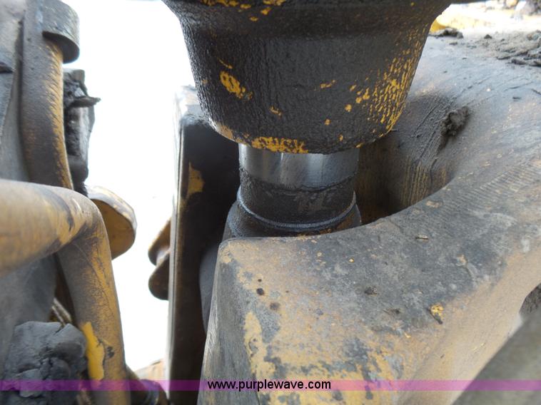 image for item L5432 2002 John Deere 410G backhoe