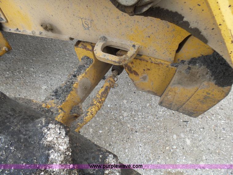 image for item L5432 2002 John Deere 410G backhoe