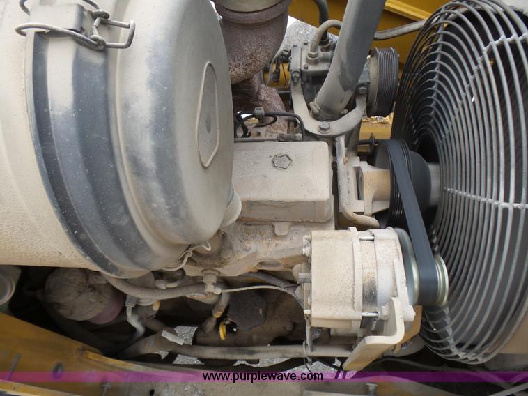 image for item L5432 2002 John Deere 410G backhoe