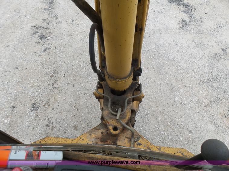 image for item L5432 2002 John Deere 410G backhoe