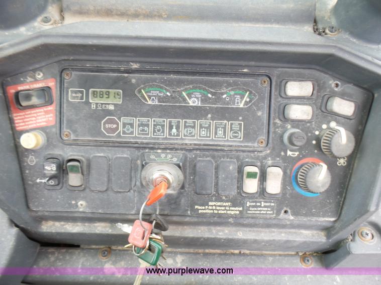 image for item L5432 2002 John Deere 410G backhoe