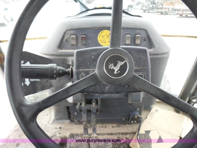 image for item L5432 2002 John Deere 410G backhoe