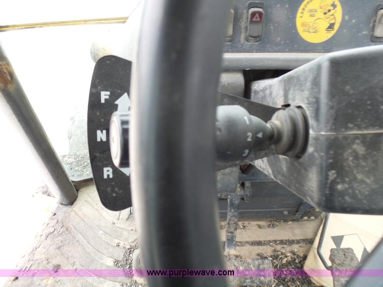 image for item L5432 2002 John Deere 410G backhoe