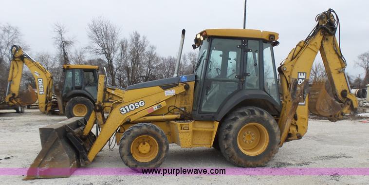 image for item L5434 2003 John Deere 310G backhoe