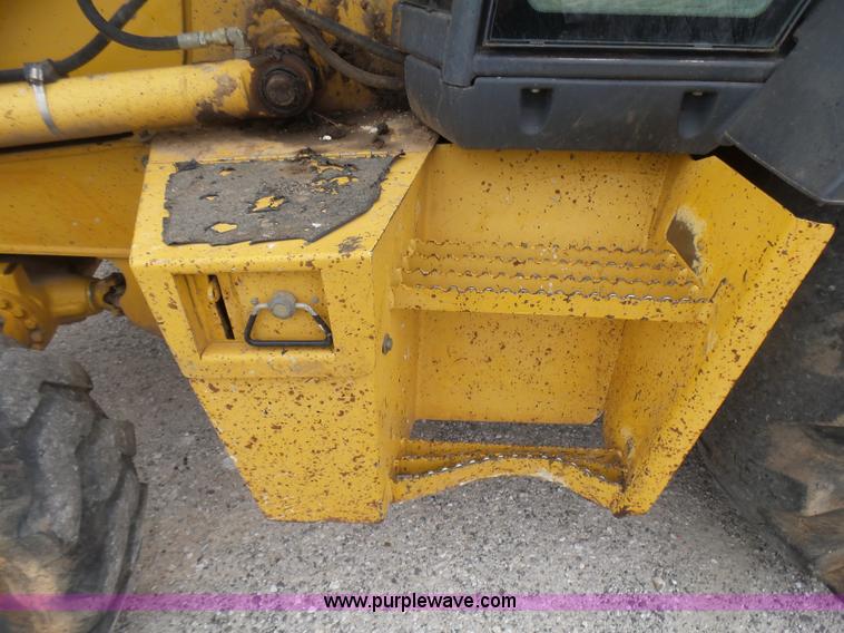 image for item L5434 2003 John Deere 310G backhoe