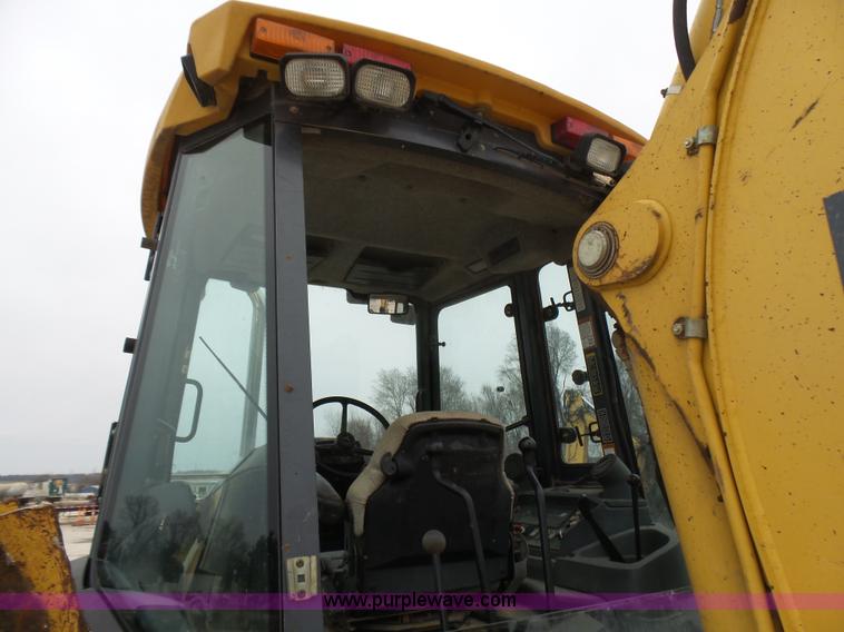 image for item L5434 2003 John Deere 310G backhoe