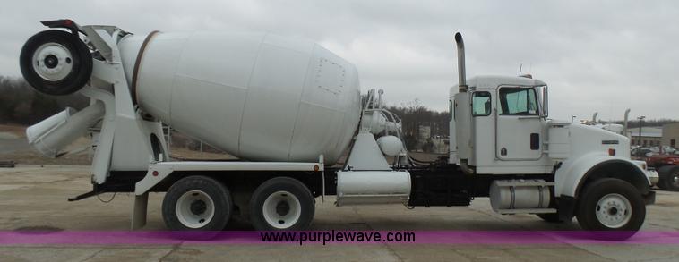 image for item L5435 1995 Kenworth W900B mixer truck