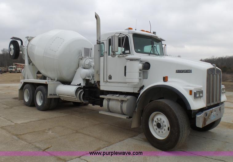 image for item L5435 1995 Kenworth W900B mixer truck
