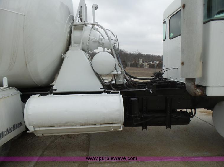 image for item L5435 1995 Kenworth W900B mixer truck