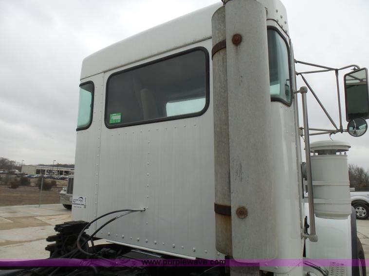 image for item L5435 1995 Kenworth W900B mixer truck